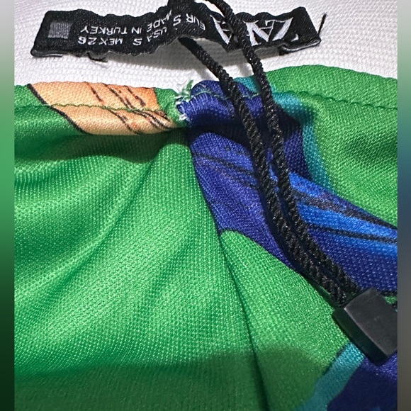 200 ZARA | EUC Turkey Elastic Waist Green Tropical Wide-Leg Pants (size S) - Picture 6 of 12